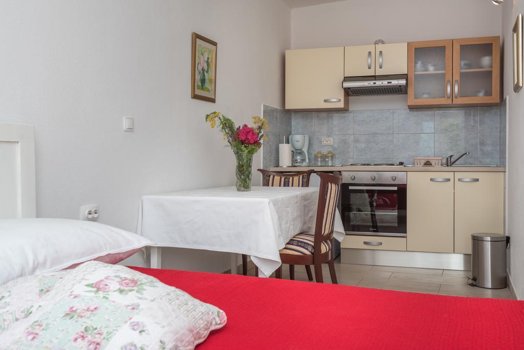 Apartments Coce Trogir Exterior foto